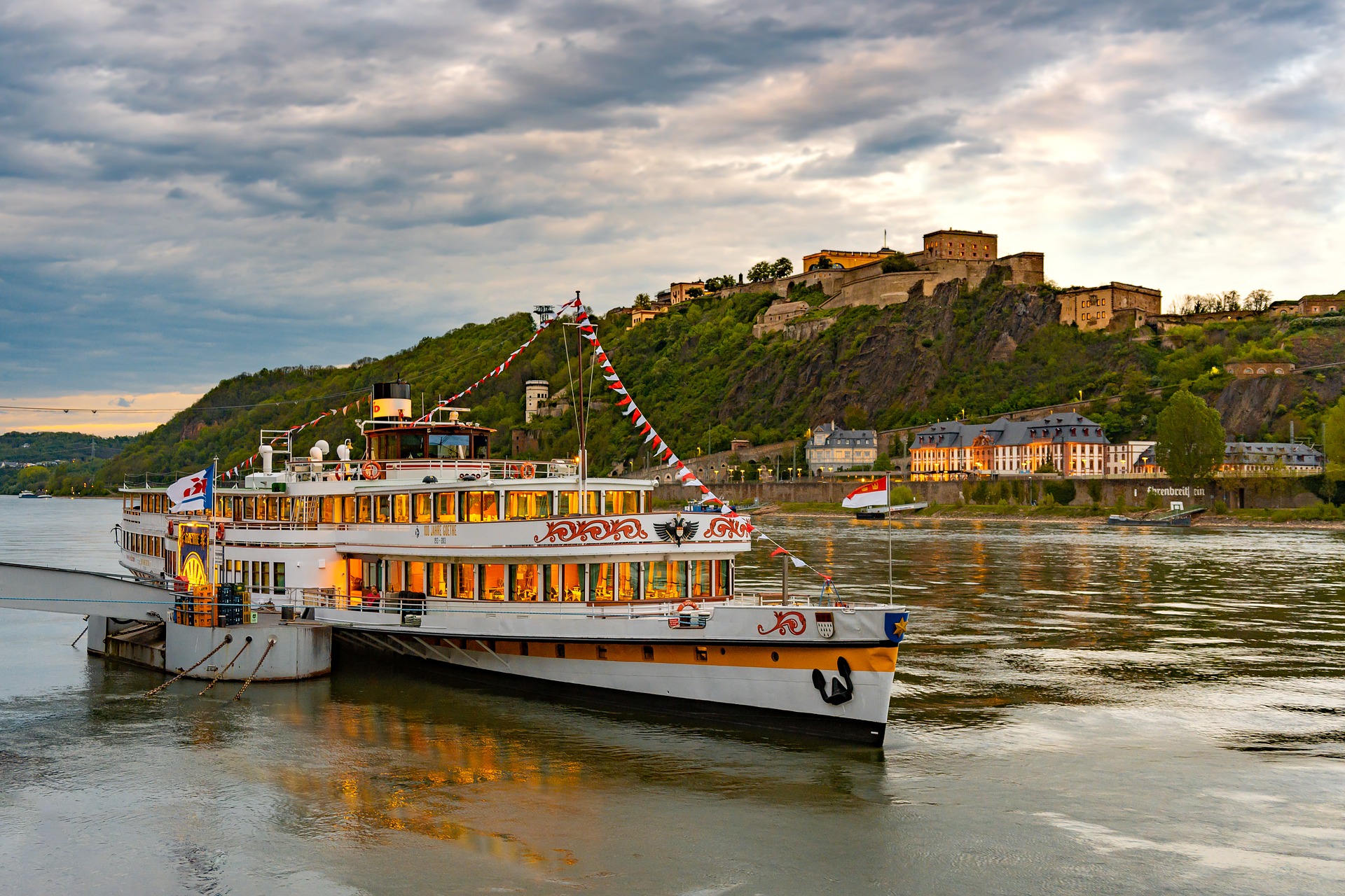 Koblenz (c) Bild von Kookay auf Pixabay